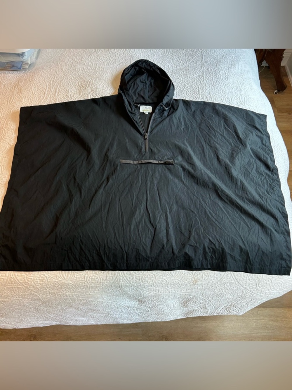 NWOT offline by aerie Black Hooded poncho